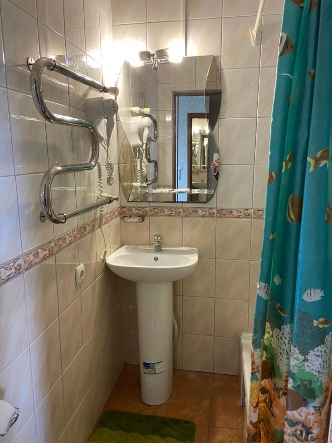 Золотий Лев Hotell Zvenyhorodka Exteriör bild